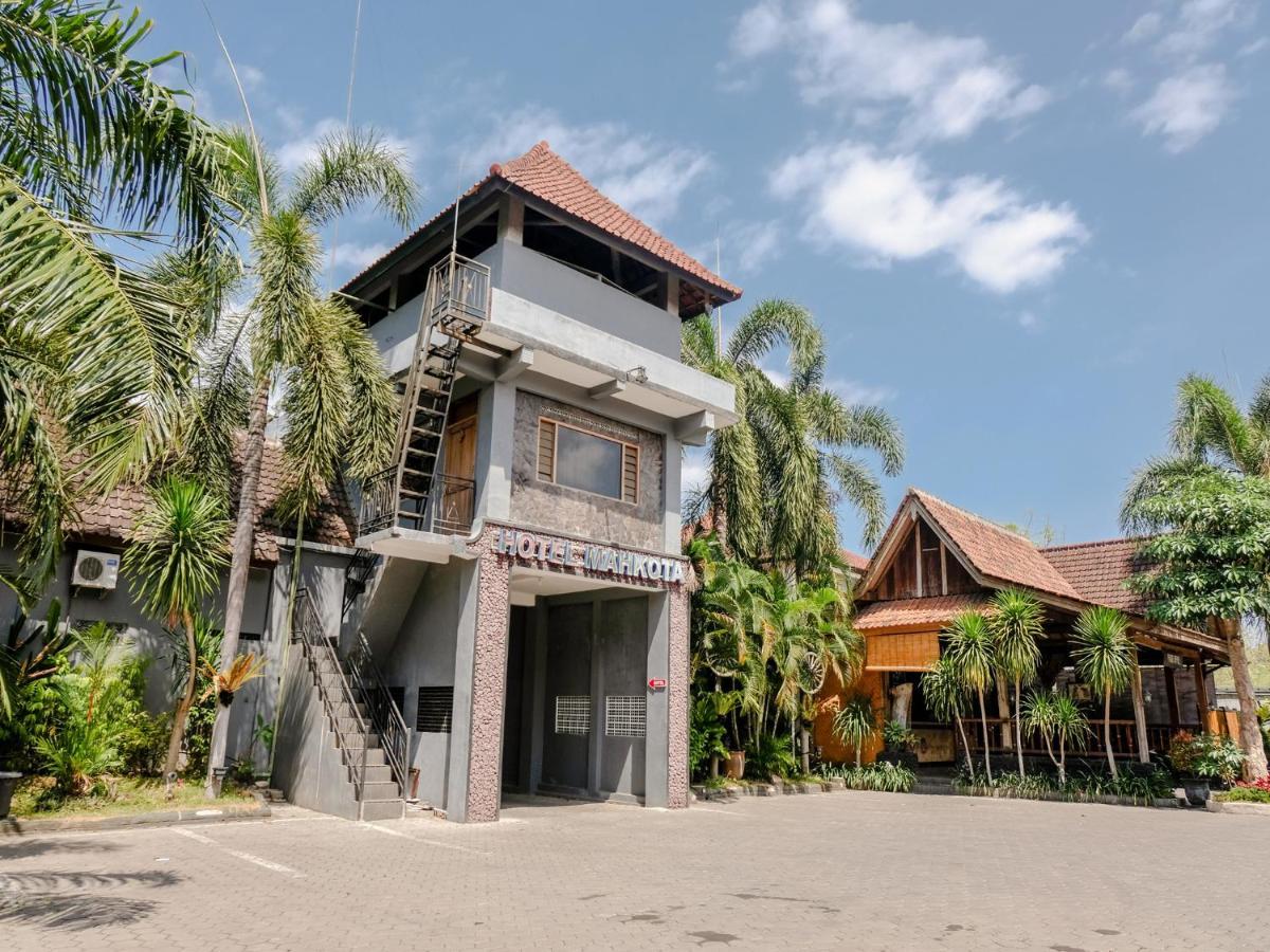 Hotel Mahkota Plengkung By Ecommerceloka Banyuwangi  Exteriör bild